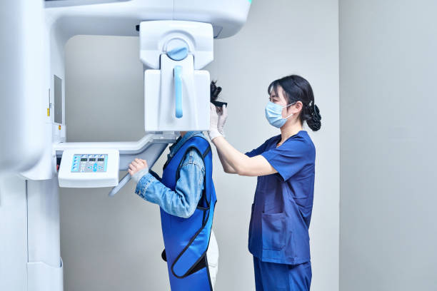 Best Orthodontic Emergency Dentist in Las Palmas Ii, TX